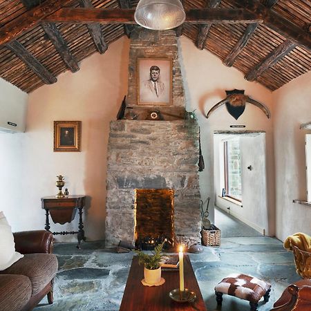 Secluded Thatched Cottage, Near Beaches & Hill Walking Rashenny Dış mekan fotoğraf